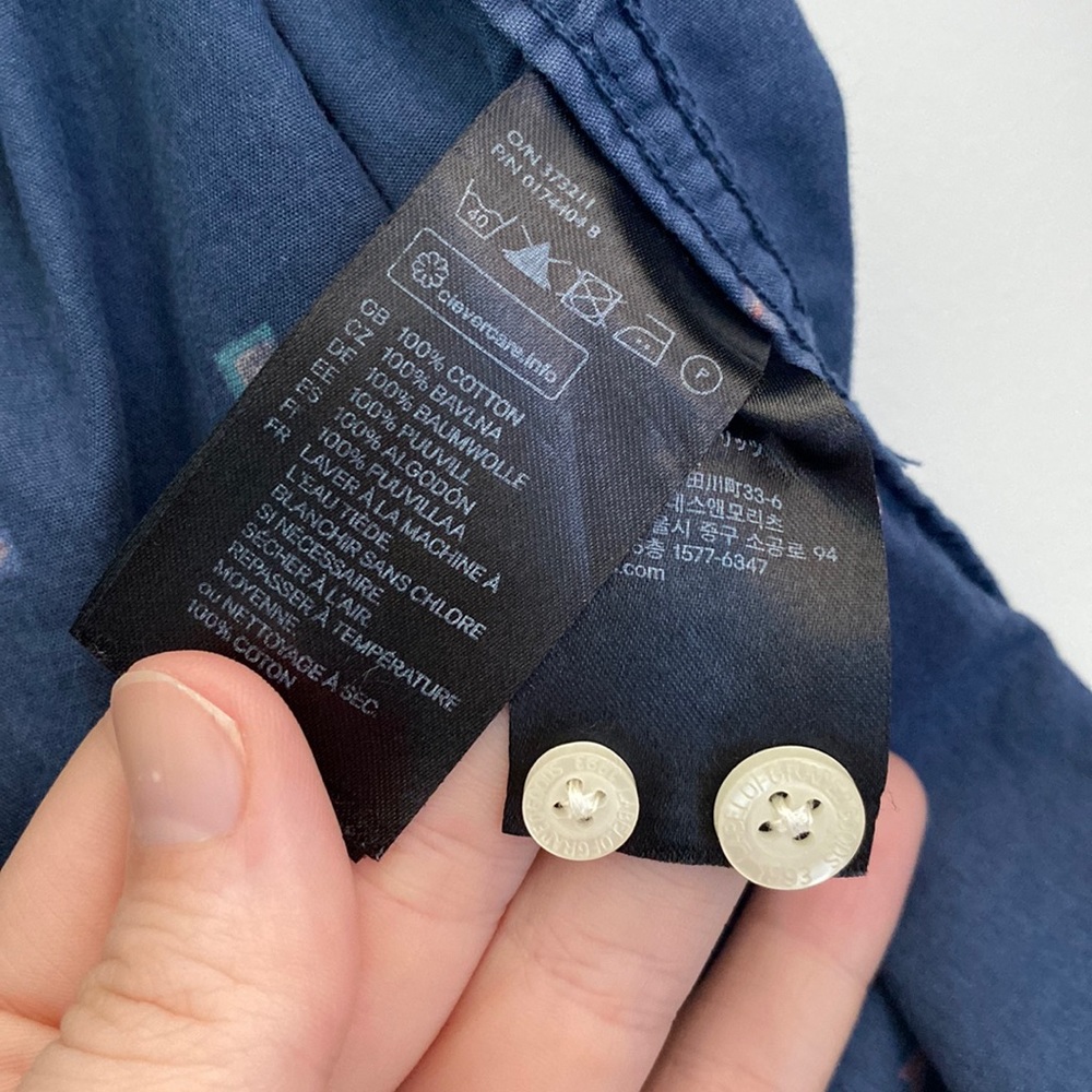 H&M Men’s Size Small Button-Down - Picture 8 of 8